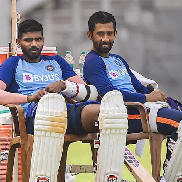 ঋদ্ধি এদিন আরও বলেন, দক্ষিণ আফ্রিকা সিরিজের সময় রাহুল দ্রাবিড় আমাকে আকার-ইঙ্গিতে অবসর নেওয়ার পরামর্শ দিয়েছিলেন।