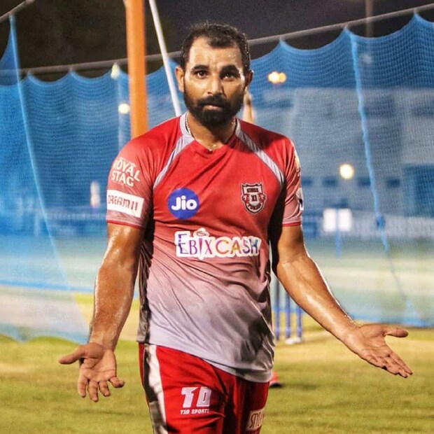 গুজরাট টাইটানস এবার নতুন দল। আর এবার একেবারে নতুন দলের হয়ে খেলবেন ভারতীয় পেসার। শামিকে দলে পেয়ে উচ্ছ্বসিত গুজরাটের কর্তারা।
