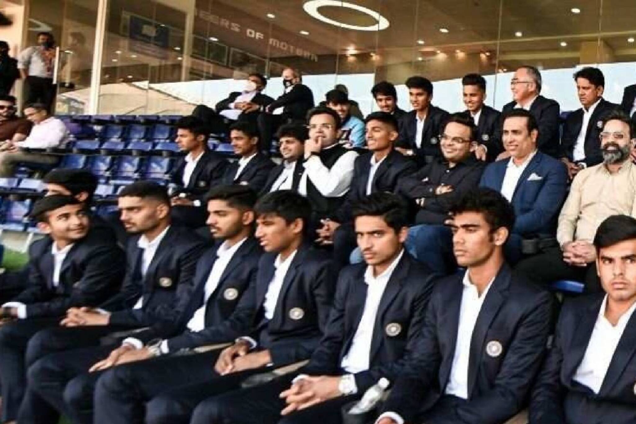 সিনিয়রদের খেলা দেখল জুনিয়ররা, বিশ্বকাপ জয়ী ভারতীয় দলকে বোর্ডের সংবর্ধনা