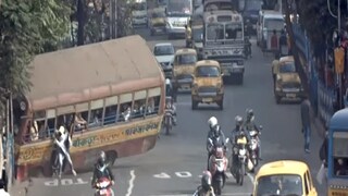 দুর্ঘটনার মুহূর্ত!