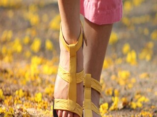 Researchers have found that taking more steps a day helps lower the risk of premature death.
