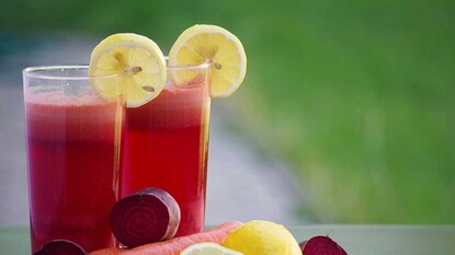 মাত্র এক গ্লাস নিয়মিত! ঋতু পরিবর্তনের সময় ফ্লু থেকে নানা রোগ দূরে রাখবে সহজেই মাত্র এক গ্লাস নিয়মিত! ঋতু পরিবর্তনের সময় ফ্লু থেকে নানা রোগ দূরে রাখবে সহজেই