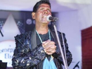পার্ক স্ট্রিটের নামজাদা পাবে ভুবন বাদ্যকার! ট্রোলিং এর জেরে ভিডিও ডিলিট পাব কর্তৃপক্ষের? 