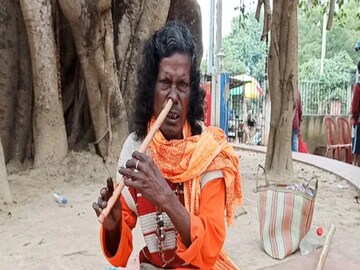 শিল্পী শান্তিরাম বাগদি। 