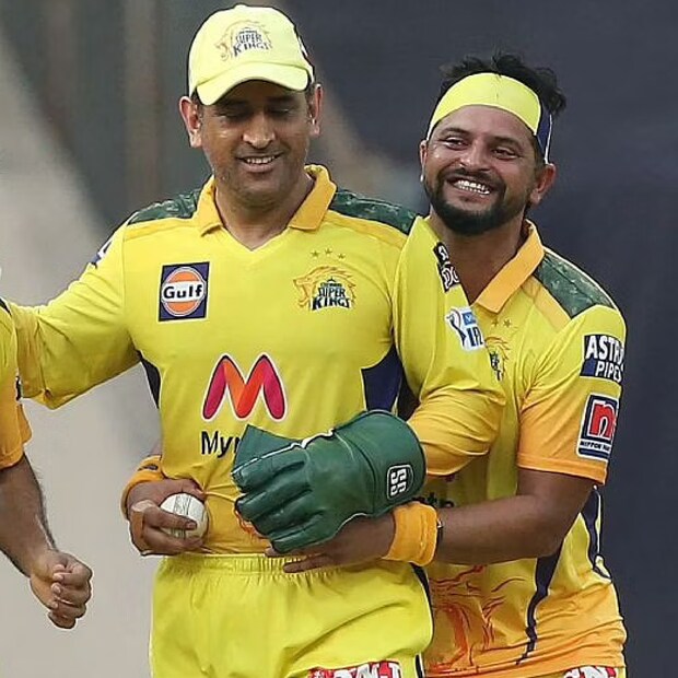 ধোনির চেন্নাই সুপার কিংসে রায়না ছিলেন অন্যতম যোদ্ধা। মিডল অর্ডারে তিনি ছিলেন ভরসার মুখ। তার উপর রানয়ার অসাধার্ণ ফিল্ডিং স্কিল তো ছিলই। কিন্তু সেই রায়নার আইপিএল কেরিয়ার কার্যত শেষ।