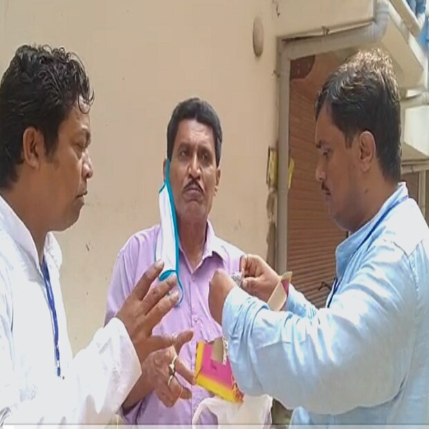 তৃণমূল প্রার্থী শুভাশিস চৌধুরী জানান, ভোট যেমনই হোক, সবাই মিলে একসঙ্গে কাজ করতে হবে।  বিজেপি প্রার্থী মধ্যম কংসবণিক জানান, একসঙ্গে কাজ করার সুযোগ পেলে ভালই হবে।