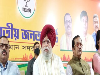 বর্ধমানে দুর্গাপুর কেন্দ্রের সাংসদ এস এস আলুওয়ালিয়া