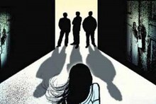 সোশ্যাল মিডিয়ায় স্ত্রী-র নগ্ন ছবি পোস্ট করে সঙ্গী খুঁজত যুবক, তারপর যা হল...