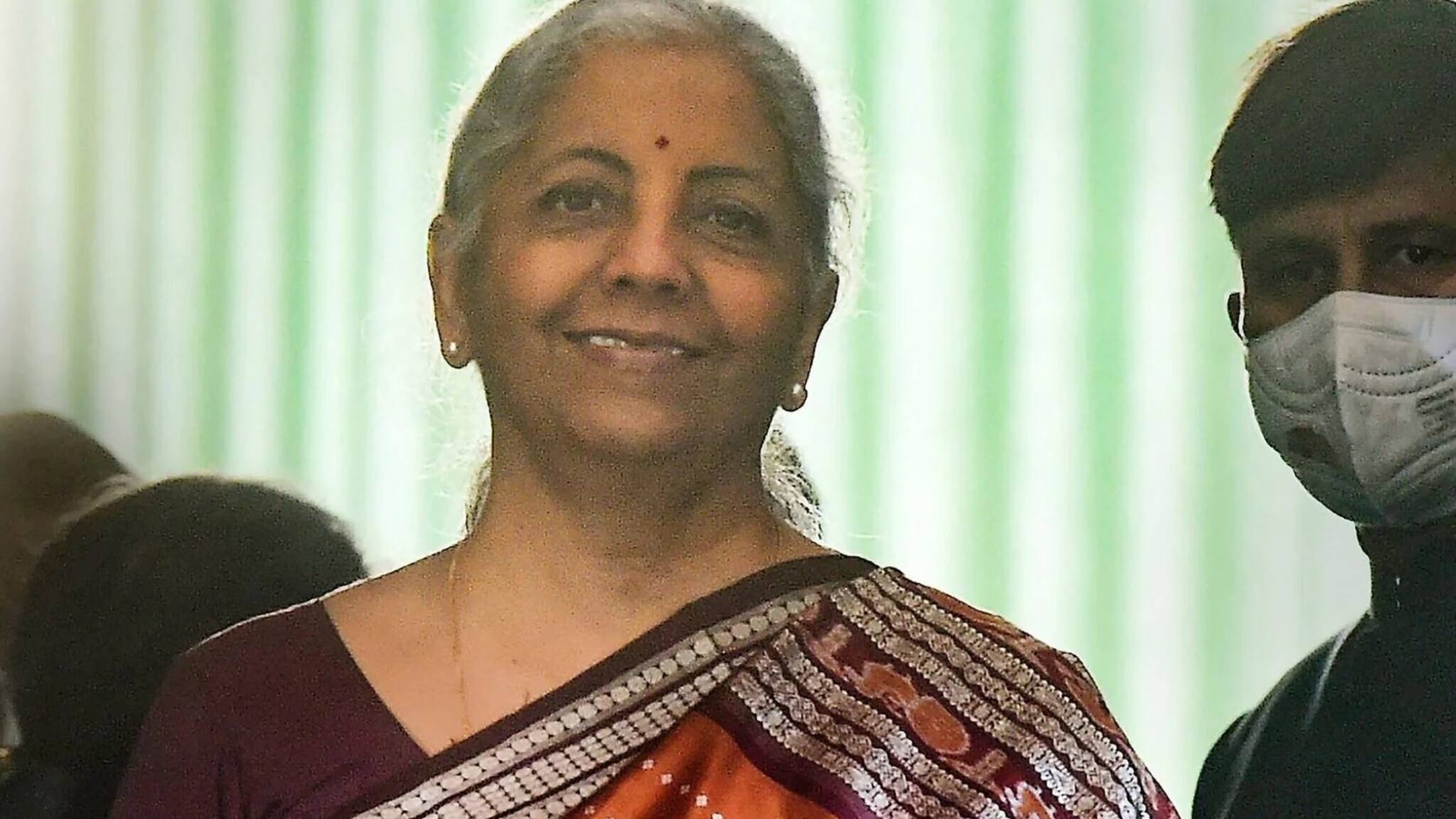 Union Budget 2022: কেন্দ্রীয় বাজেটে কি প্রত্যাশা পূরণ হল? কী বলছেন বিশেষজ্ঞরা?