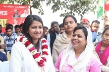 বিজেপি বিধায়কের বিরুদ্ধে সপা'র ভরসা তরুণ তুর্কি! নজর কাড়ছেন ২৫ বছরের পূজা শুক্লা