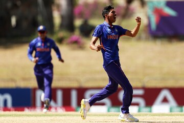 বিশ্বকাপ ফাইনালেও গেমচেঞ্জার বাংলার রবি কুমার, তুলে নিলেন 'আসল' উইকেট