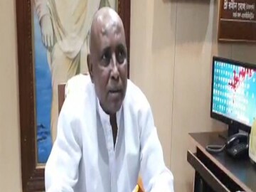রথীন ঘোষের কনভয়ে দুর্ঘটনা