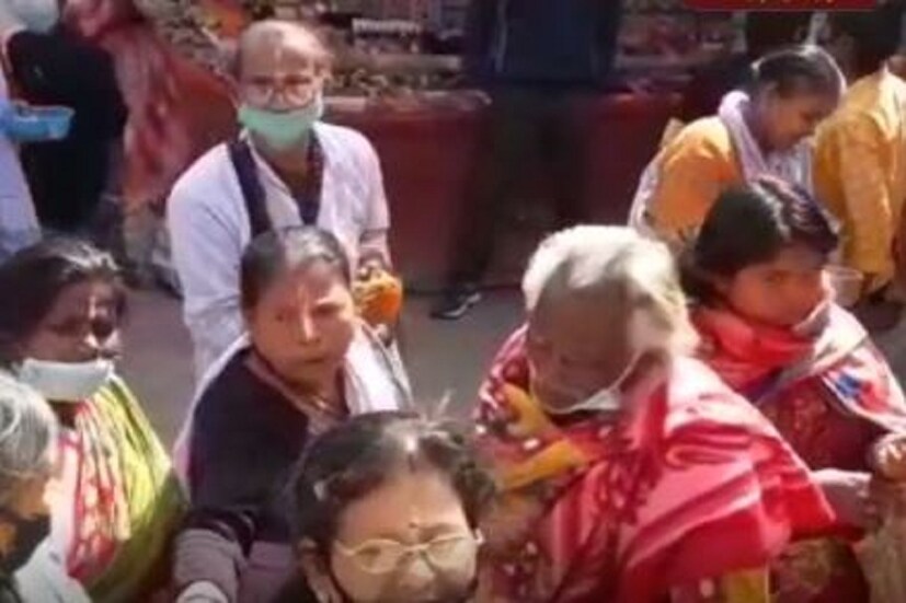 মন্দিরের পুরোহিত জানান এই মেলার বিশেষত্ব সধবা এবং বিধবা সব মহিলারাই ভগবান রাম, সীতার কাছে অর্ঘ্য নিবেদন করবেন। সধবারা প্রার্থনা করবেন তারা যাতে সধবা হয়েই থাকেন, বিধবারা প্রার্থনা করবেন তারা যাতে আগামী জন্মে বিধবা না হন।