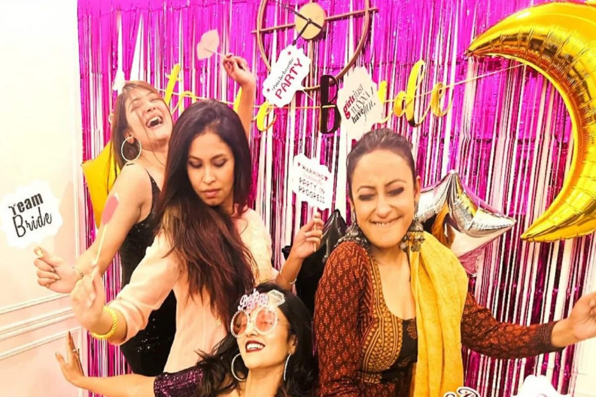 আগামিকাল বিয়ের পিঁড়িতে শ্রীতমা, দেখুন আইবুড়ো ভাত-ব্যাচেলরেট পার্টির ছবি...