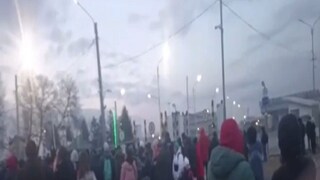 সীমান্তে অপেক্ষা