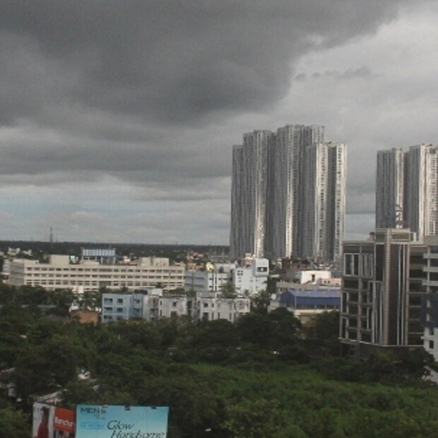 আজ, বৃহস্পতিবার বৃষ্টির সম্ভাবনা রাজ্যে। উত্তরবঙ্গের উপরের পাঁচ জেলা দার্জিলিং, কালিম্পং, আলিপুরদুয়ার, কোচবিহার এবং জলপাইগুড়িতে বৃষ্টি বেশি হওয়ার আশঙ্কা। Representational Image