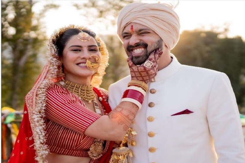 বলিটাউনে বিয়ের মরশুম চলছে! ক্যাটরিনা কাইফ-ভিকি কৌশল, রাজকুমার রাও-পত্রলেখা, অঙ্কিতা লোখান্ডে-ভিকি জৈন, হালে সাতপাকে ঘুরলেন মৌনী রায়-সূরজ নাম্বিয়ার! এবার এই তালিকায় নয়া সংযোজন 'ছপক'-এর অভিনেতা বিক্রান্ত মাসে (Vikrant Massey Marriage)।