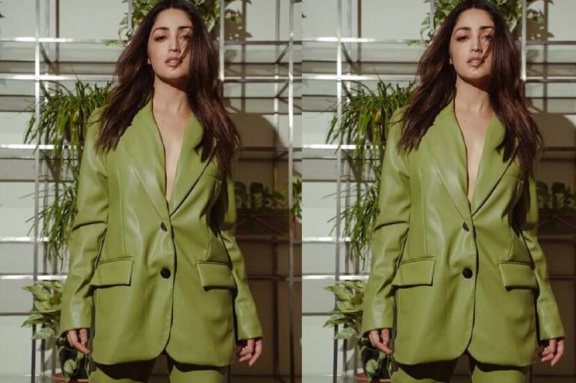 ইয়ামি গৌতমের (Yami Gautam) রূপের আগুন ঝরছে ৷ হালকা মেকআপে যেন তাঁর রূপ ঝরে পড়ছে ৷ ইয়ামি গৌতমেকে এবার দেখতে পাওয়া যাবে এ থার্স ডেতে ৷ এই ছবি ডিজনি প্লাস হটস্টারে দেখতে পাওয়া যাবে ১৭ ফেব্রুয়ারি ২০২২ ৷ ছবি সৌজন্যে ইনস্টাগ্রাম ৷