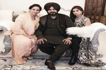 Sidhu-র মেয়ে হট ছবিতে তোলপাড় সোশ্যাল মিডিয়া, যেকোনও সুন্দরীকে কয়েক গোল?