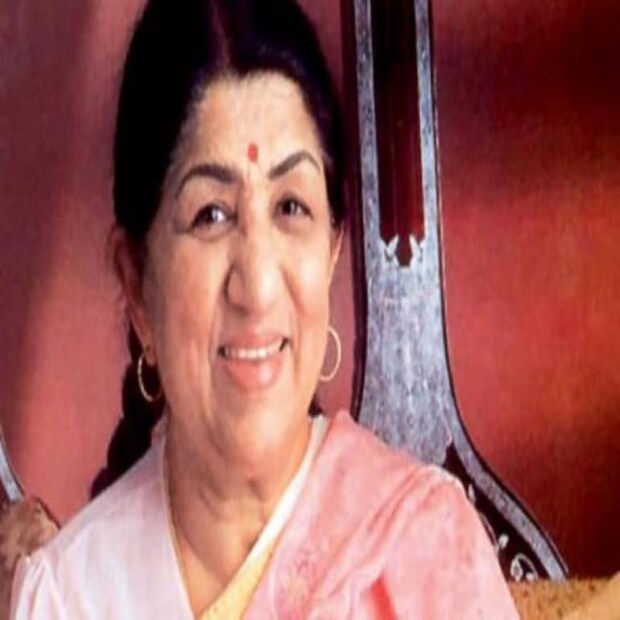 ৩৩ বছর বয়সে ভয়ানক ষড়যন্ত্রের মুখোমুখি হতে হয়েছিল লতা মঙ্গেশকরকে (Lata Mangeskar Demise) ৷ এই কাহিনিই তাঁর এই ঘনিষ্ঠ বন্ধুর কাছে শুনতে পাওয়া গিয়েছিল ৷ ফাইল ছবি ৷