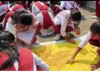 বিট-গাজর দিয়ে তৈরি হচ্ছে ভেষজ আবির!