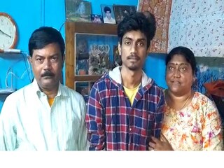 প্রতি মুহুর্তে বোমা আর মিসাইলের আতঙ্ক! বাড়ি ফিরে ভয়াবহ অভিজ্ঞতা 