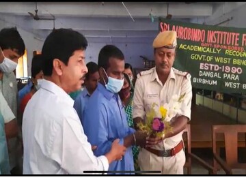 মাধ্যমিকে দৃষ্টিহীন পরীক্ষার্থীদের জন্য বিশেষ ব্যবস্থা পুলিশের