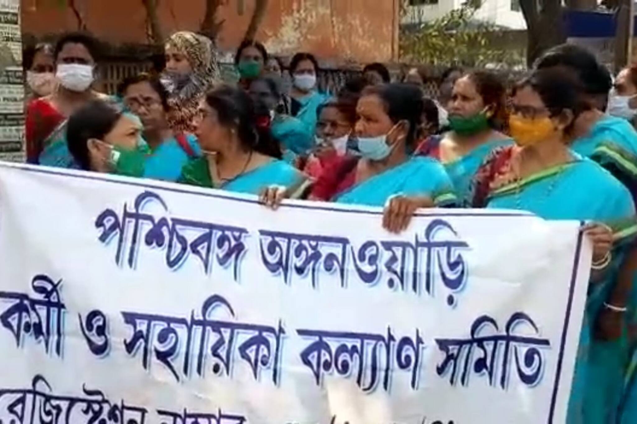 সমস্যায় অঙ্গনওয়াড়ি কর্মীরা, ২৬ দফা দাবি নিয়ে স্মারকলিপি প্রদান