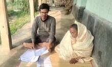 সম্পত্তি হাতানোর জন্য জীবিত বৃদ্ধার 'ডেথ সার্টিফিকেট' বের করে প্রতারণার অভিযোগ সম্পত্তি হাতানোর জন্য জীবিত বৃদ্ধার 'ডেথ সার্টিফিকেট' বের করে প্রতারণার অভিযোগ