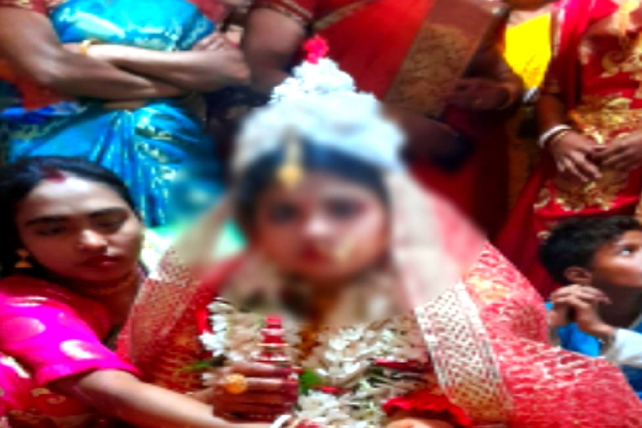 North 24 Parganas: বৌভাতের দিন পাঁচিল টপকে পালালো বৌ!