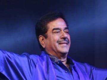 আগামিকাল আসছেন শত্রুঘ্ন সিনহা, রবিবার সন্ধ্যা থেকেই শুরু প্রচার