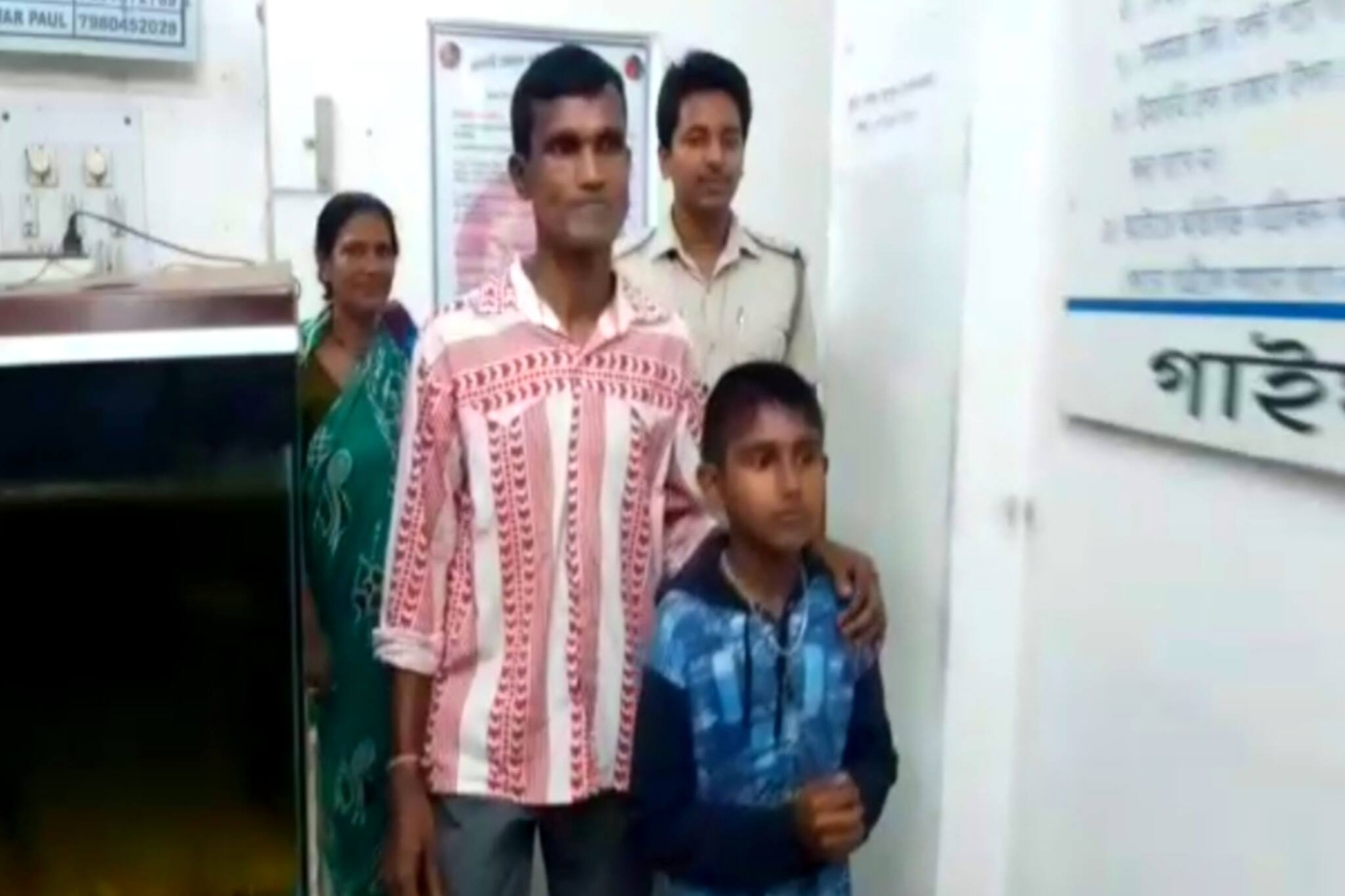 North 24 Parganas News- পড়াশোনা না করায় বকুনি, অভিমানে ঘর ছাড়লো চতুর্থ শ্রেণির ছাত্র