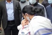 দার্জিলিং সফরের দ্বিতীয় দিনে মুখ্যমন্ত্রীর প্রাতঃভ্রমণ দার্জিলিং সফরের দ্বিতীয় দিনে মুখ্যমন্ত্রীর প্রাতঃভ্রমণ