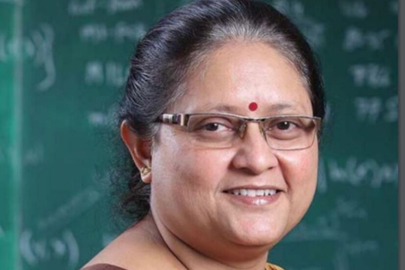 *সঙ্ঘমিত্রা বন্দ্যোপাধ্যায় (Sanghamitra Bandyopadhyay): ইন্ডিয়ান স্ট্যাটিস্টিক্যাল ইনস্টিটিউটের প্রথম মহিলা ডিরেক্টর ছিলেন সঙ্ঘমিত্রা বন্দ্যোপাধ্যায়। ২০২১ সালে তিনি সায়েন্স এবং ইঞ্জিনিয়ারিংয়ের জন্য পদ্মশ্রী সম্মানে ভূষিত হন। তিনি একজন কম্পিউটার সায়েন্টিস্ট এবং ইন্টেলিজেন্স এক্সপার্ট। 