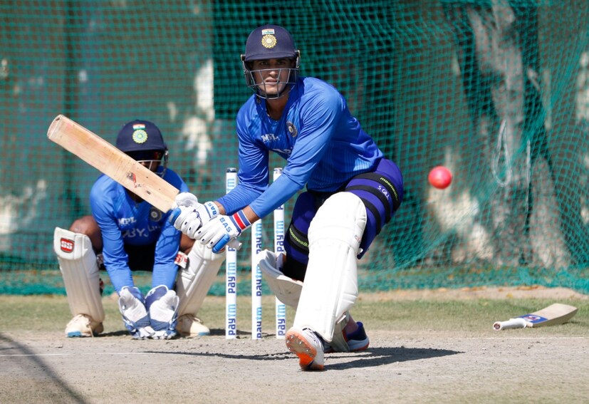 নেটে বেশ কিছুক্ষণ ব্যাটিং করলেন শুভমান গিল।