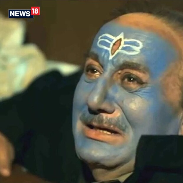 *'The Kashmir Files'-এ অভিনেতা অনুপম খের (Anupam Kher) পুষ্কর নাথ পন্ডিত নামে একটি গুরুত্বপূর্ণ চরিত্রে অভিনয় করছেন। তিনি সিনেমার জন্য পারিশ্রমিক নিয়েছেন ১ কোটি টাকা। (Photo Credits: vivekagnihotri/Instagram)