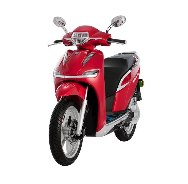 ইলেকট্রিক স্কুটার সেগমেন্ট-এ Ola S1 Pro, Ather 450X, TVS iQube ইতিমধ্যে বাজারে জনপ্রিয় হয়ে উঠেছে। তবে এই তিনটি মডেলকে কড়া  টক্কর দিতে পারে Okhi90।