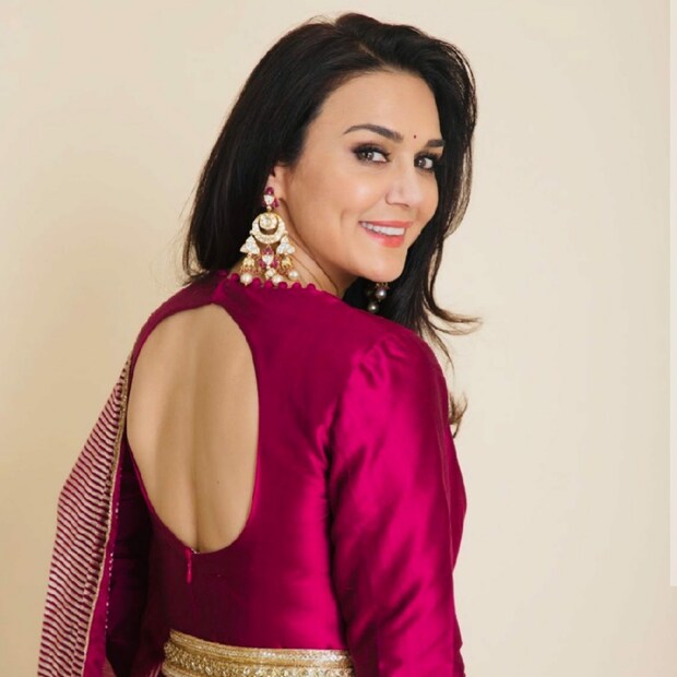 *ছবিতে আসার আগে প্রীতি জিন্টার (Preity Zinta) নাম ছিল প্রীতম সিং জিন্টা। পরে নাম বদলে ফেলেন।