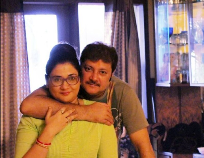 খুবই পারিবারিক মানুষ ছিলেন অভিষেক। তা তাঁর সোশ্যাল মিডিয়ায় চোখ রাখলেই বোঝা যায়। 