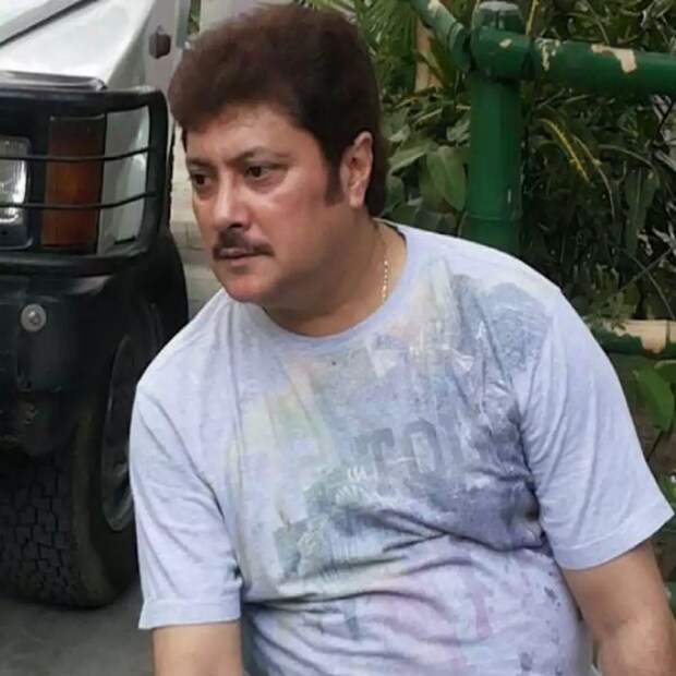 বুধবার অভিনেতা জিতের একটি রিয়েলিটি শো-তে তিনি অংশও নিয়েছিলেন। সেখানেই অসুস্থ হয়ে পড়েন তিনি। বৃহস্পতিবার ভোরে তিনি বাড়িতে মারা যান। সেখানেই অসুস্থ বোধ করেন তিনি।