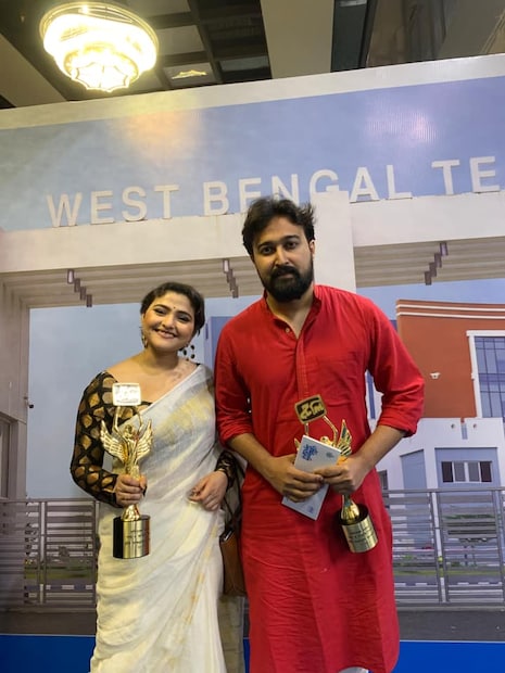 *২০২১-এর ফেব্রুয়ারিতে দ্বিতীয় বার ধরা পড়ে ক্যানসার ঐন্দ্রিলার শরীরে। তারপর হয় জটিল অস্ত্রোপচার, কেমোথেরাপি। (ছবি সৌজন্যেঃ ঐন্দ্রিলা শর্মার ফেসবুক পেজ) 