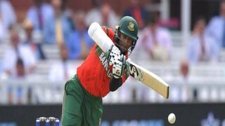 ব্যাট হাতে জ্বলে উঠলেন সাকিব ব্যাট হাতে জ্বলে উঠলেন সাকিব