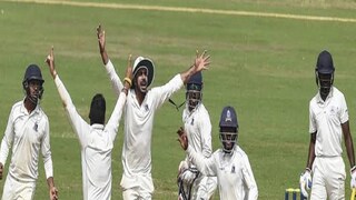 উইকেট নেওয়ার পর বাংলার সেলিব্রেশন উইকেট নেওয়ার পর বাংলার সেলিব্রেশন