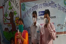 ছড়াচ্ছে করোনার নতুন স্ট্রেন, বীরভূমে শুরু ১২-১৪ বছর বয়সী পড়ুয়াদের টিকাকরণ