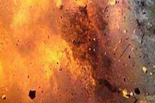 সাতসকালে বিকট শব্দে কাঁপল বাসন্তীর সর্দারপাড়া, উড়ল বাড়ি! কোথা থেকে এল বোমা? সাতসকালে বিকট শব্দে কাঁপল বাসন্তীর সর্দারপাড়া, উড়ল বাড়ি! কোথা থেকে এল বোমা?