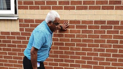 খুব সাবধান! খুব সাবধান!