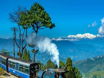 বসন্তে বেরিয়ে আসুন দার্জিলিং-গ্যাংটকে