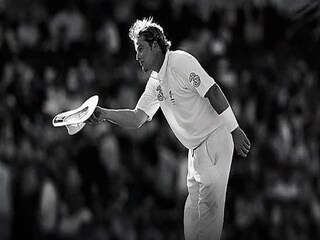 Shane Warne Passes away: Twitter express sorrow on australian legends sudden death news- Photo Courtesy- KKR/Twitter 