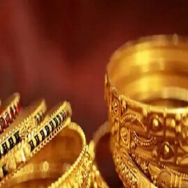 ৫২ হাজার টাকা পেরিয়ে গেল সোনার দাম, দেখে নিন কত বাড়ল ১০ গ্রাম গোল্ডের রেট