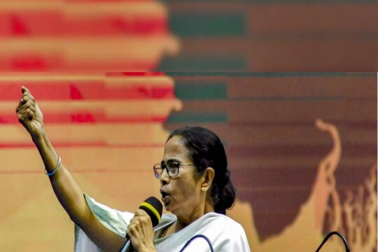 মমতা বন্দ্যোপাধ্য়ায়। ফাইল ছবি